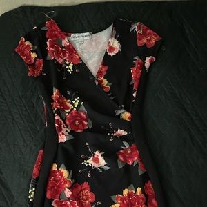 Black flowered fitted dress